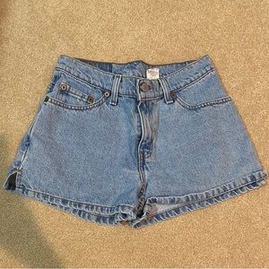 Levi’s Woman’s Jean Shorts
